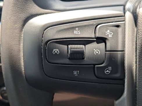 Used 2024 GMC Yukon Denali RWD image 27