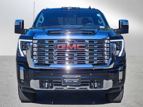 Used 2024 GMC Sierra 2500 Denali w/ Denali Reserve Package image 8