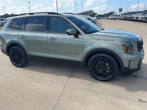 Used 2025 Kia Telluride SX Prestige X-Line AWD/4WD image 3