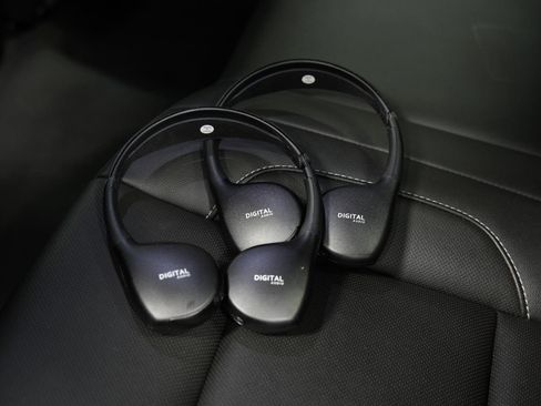 Used 2017 Chevrolet Silverado 1500 LTZ w/ Sport Package image 21