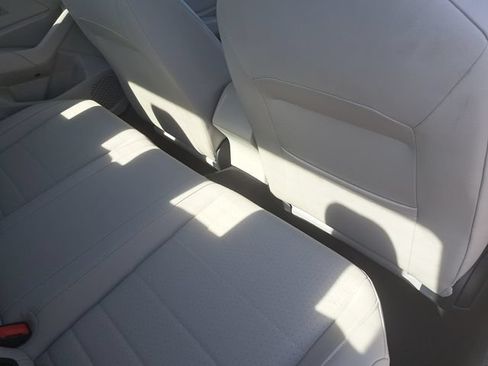Certified 2023 Volkswagen Jetta SE FWD image 11