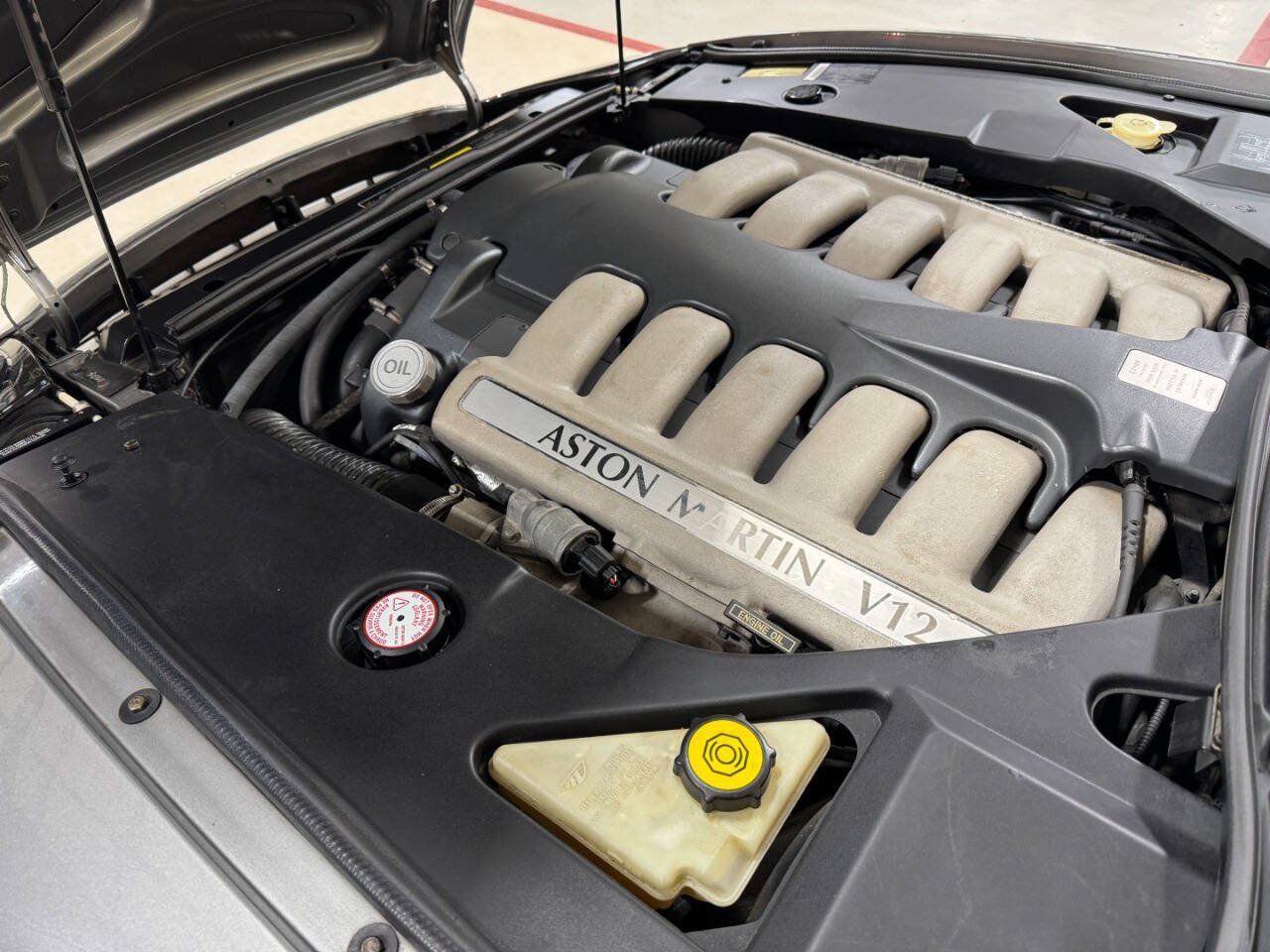 Used 2000 Aston Martin DB7 Vantage RWD image 27