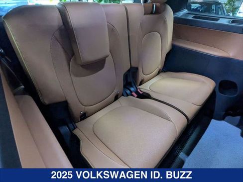New 2025 Volkswagen ID. Buzz Pro S image 21