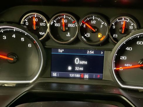 Used 2021 Chevrolet Tahoe Z71 w/ Z71 Signature Package image 12