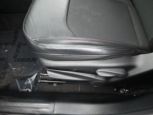 Used 2023 Jeep Compass Trailhawk image 15