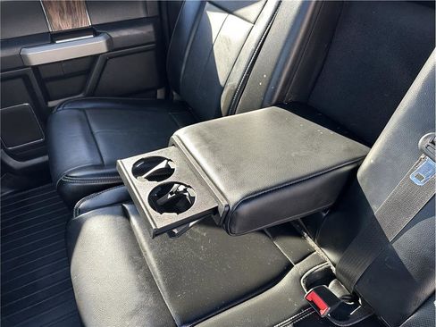 Used 2019 Ford F150 Lariat image 17