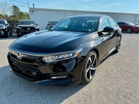 Used 2018 Honda Accord Sport image 1