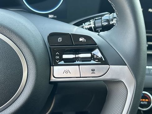 New 2026 Hyundai Elantra Limited FWD image 25