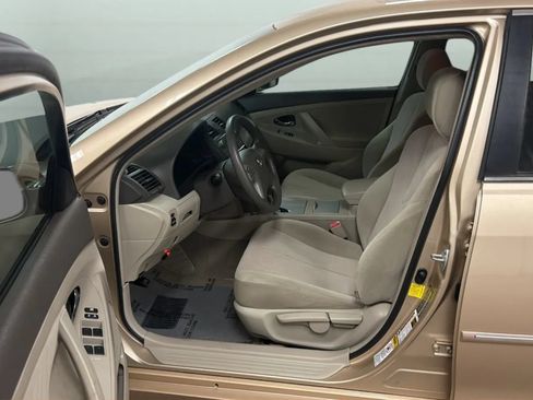 Used 2011 Toyota Camry FWD image 20