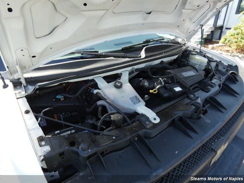 Used 2017 Chevrolet Express 3500 image 6