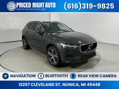 Used 2019 Volvo XC60 T5 Momentum w/ Multimedia Package