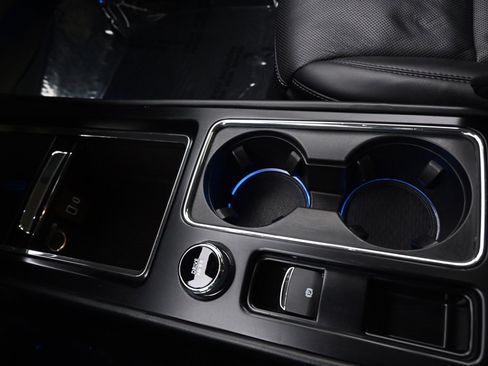 Certified 2023 Lincoln Corsair Reserve image 32