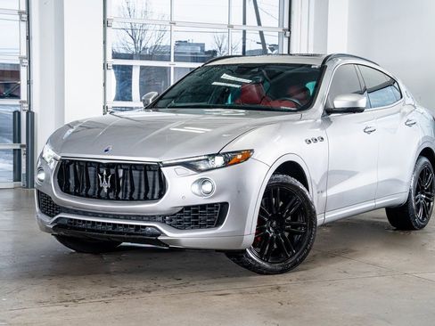Used 2018 Maserati Levante S GranSport image 2