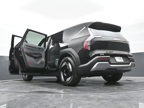 Used 2024 Kia EV9 Light image 48