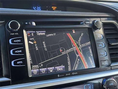 Used 2019 Toyota Highlander SE image 36