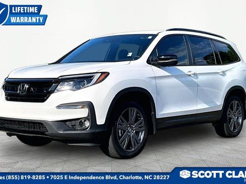 Used 2022 Honda Pilot Sport image 3