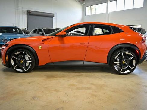 Used 2026 Ferrari Purosangue image 3