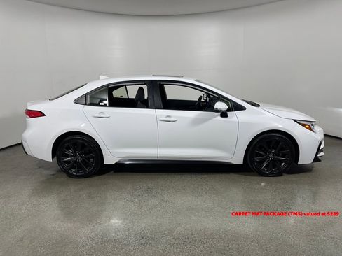 Certified 2023 Toyota Corolla SE w/ SE Premium Package image 2