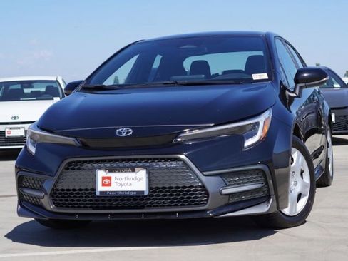 Used 2024 Toyota Corolla SE FWD image 4