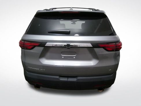 Used 2023 Chevrolet Traverse LT AWD/4WD image 5