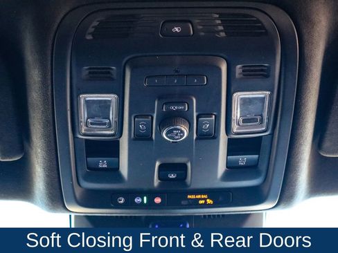 Used 2021 Cadillac Escalade ESV Sport Platinum w/ LPO, ONYX Package image 22