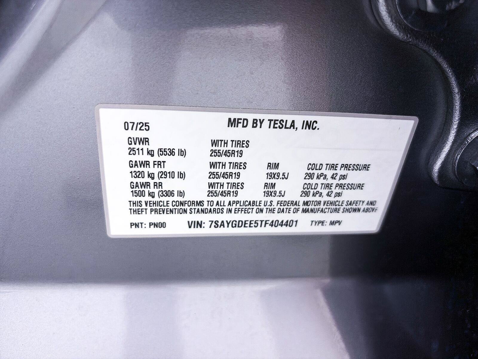 Used 2026 Tesla Model Y AWD image 37
