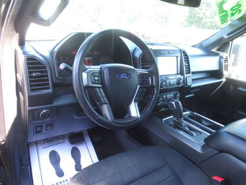 Used 2019 Ford F150 XLT w/ Equipment Group 302A Luxury AWD/4WD image 19