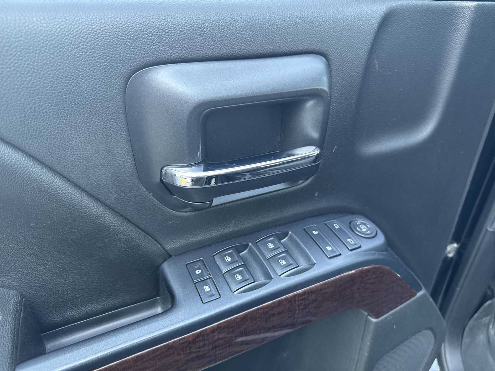 Used 2016 GMC Sierra 1500 SLE w/ SLE Value Package AWD/4WD image 14