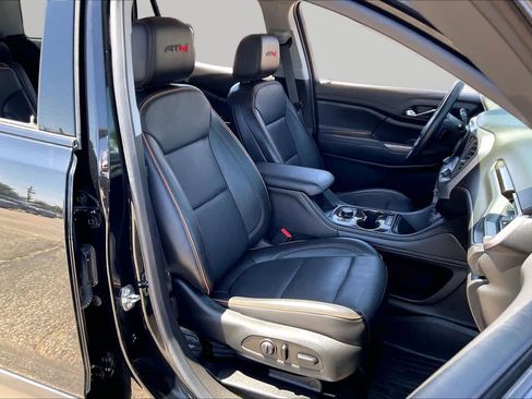 Used 2023 GMC Acadia AT4 w/ Technology Package AWD/4WD image 9