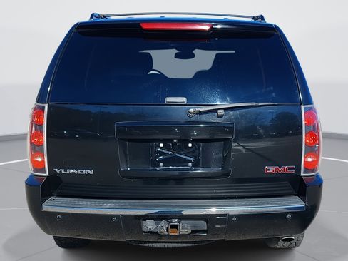 Used 2013 GMC Yukon Denali image 6