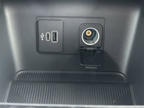 New 2026 Ford Explorer Platinum w/ LUX Leather Package image 7