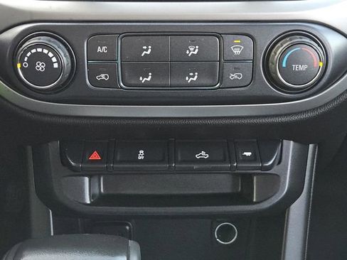 Used 2019 Chevrolet Colorado LT image 17