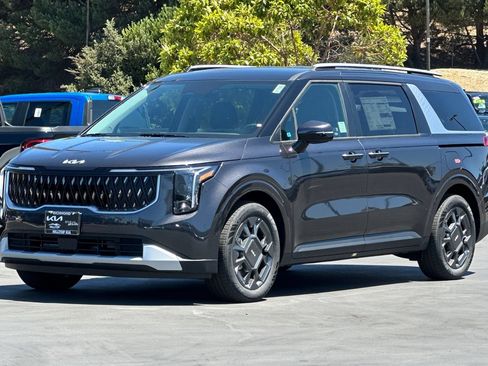 New 2026 Kia Carnival EX FWD image 8