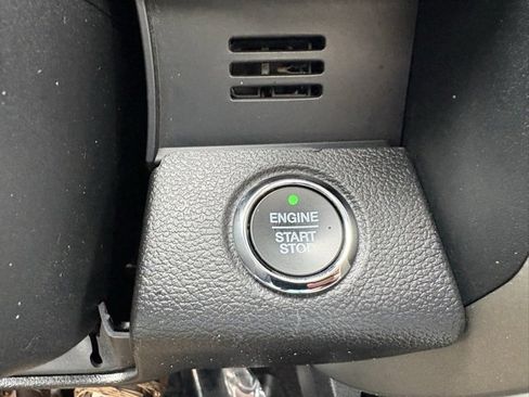 Used 2019 Ford F150 Lariat w/ Equipment Group 502A Luxury image 26