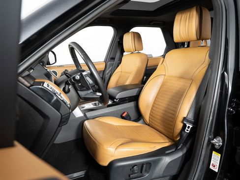 Used 2018 Land Rover Discovery HSE Luxury image 15