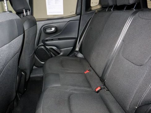 Used 2023 Jeep Renegade Latitude w/ Premium Group AWD/4WD image 22