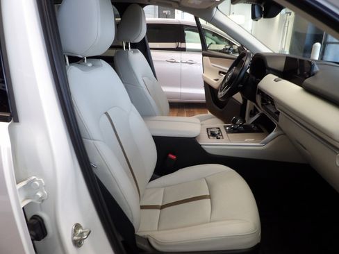 Certified 2024 MAZDA CX-90 3.3 Turbo w/ Premium Plus Pkg image 14