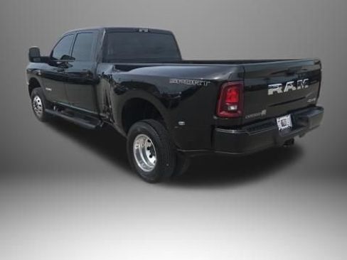 Used 2026 RAM 3500 Big Horn AWD/4WD image 7