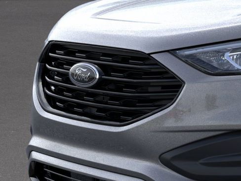 New 2024 Ford Edge SE w/ Black Appearance Package image 17