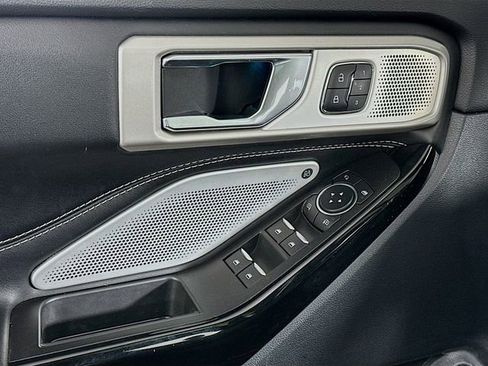 Used 2022 Ford Explorer ST w/ Equipment Group 401A image 10