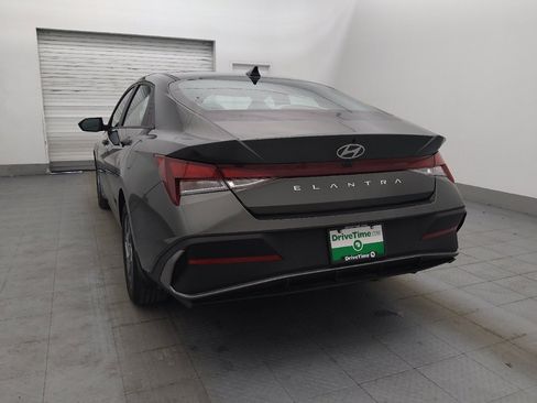 Used 2024 Hyundai Elantra SEL image 6