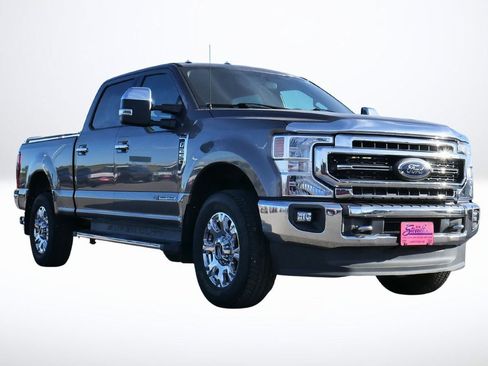 Used 2021 Ford F250 Lariat w/ Chrome Package image 6