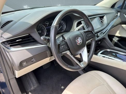 Used 2023 Buick Enclave Essence AWD/4WD image 4