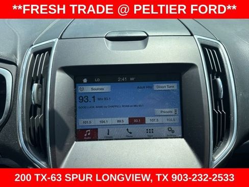 Used 2016 Ford Edge Titanium FWD image 18