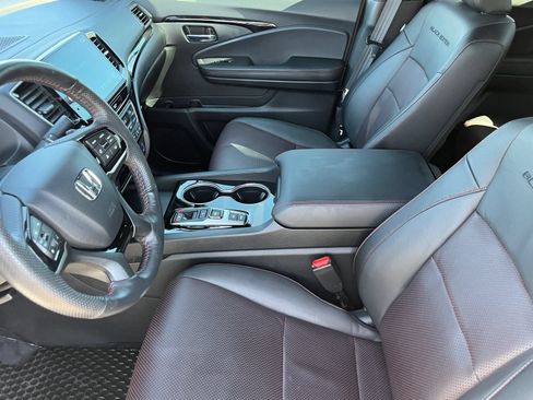 Used 2024 Honda Ridgeline Black Edition image 17