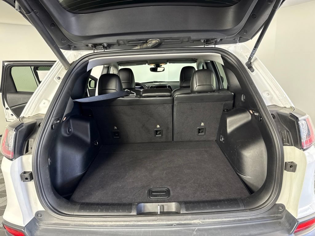 Used 2019 Jeep Cherokee Limited AWD/4WD image 29