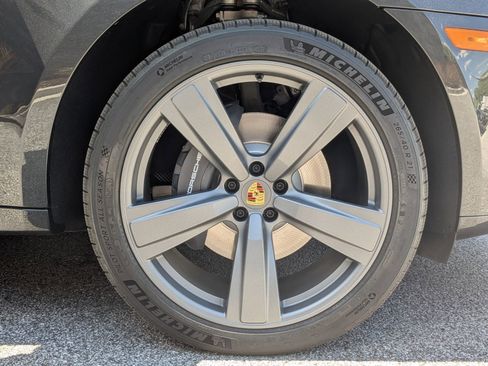 New 2026 Porsche Macan AWD/4WD image 29