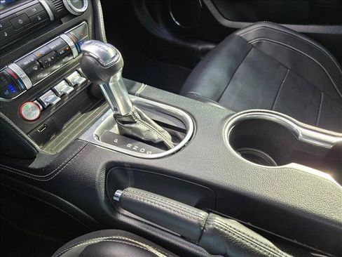 Used 2021 Ford Mustang GT Premium w/ Equipment Group 401A RWD image 15