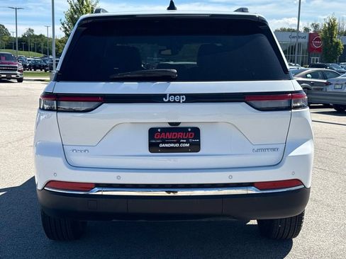 Used 2024 Jeep Grand Cherokee Limited AWD/4WD image 4