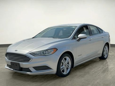 Certified 2018 Ford Fusion S FWD image 11